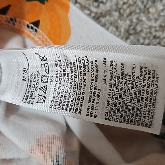 Kids size 8 pajama set bundle - Picture 6 of 7